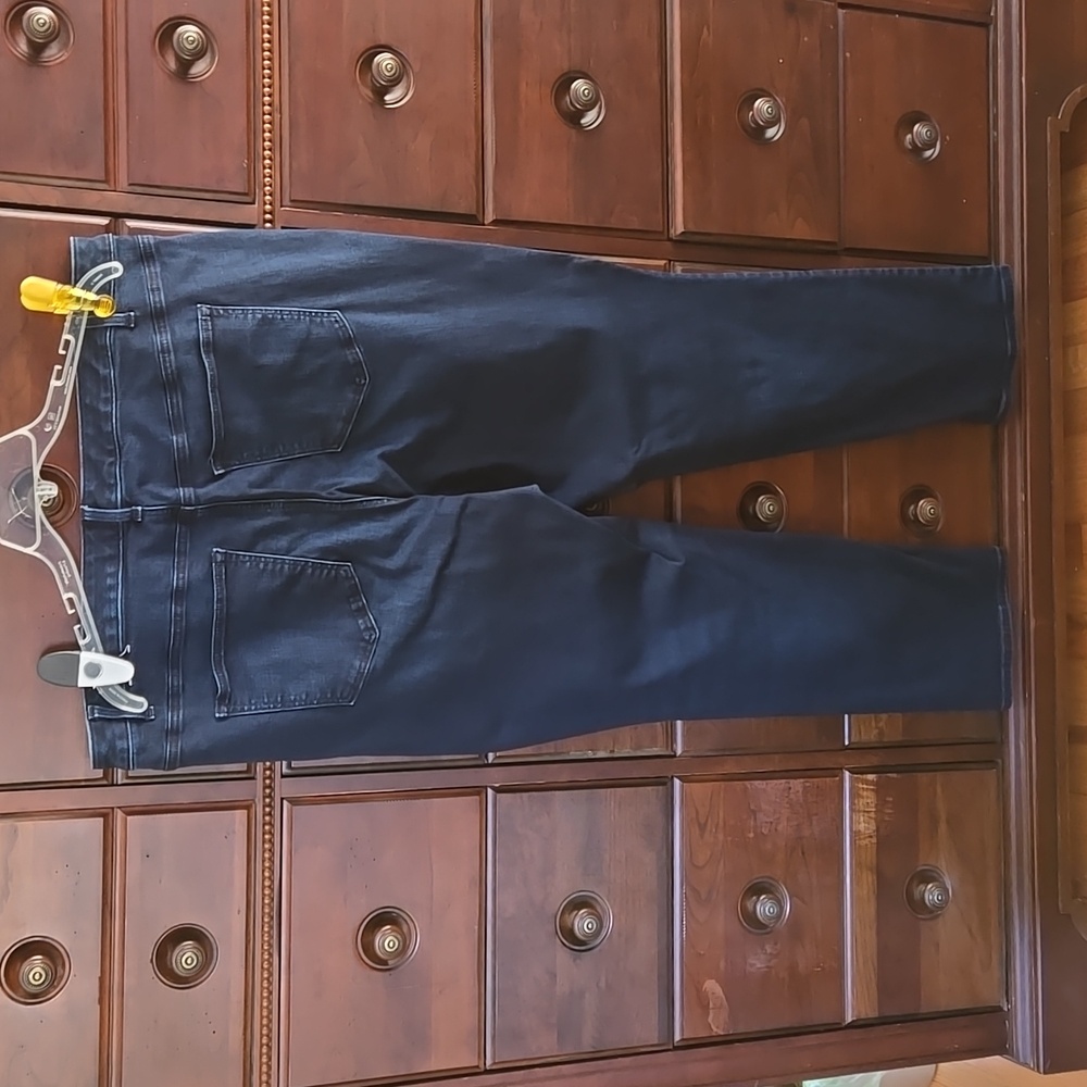 Talbot's Straight Leg Jeans Size 18W. Like new. - Picture 3 of 7